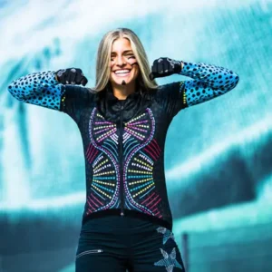 Killertaler Damen Radtrikot Cherokee bunt kurzarm mit Unterziehshirt türkis/schwarz punktiert und Star Baggy Shorts schwarz — handgefertigt in Burladingen