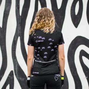 Killertaler Roadbike Women Jersey vom Killertaler Outlet — sportlicher Rennrad-Schnitt mit Rennrad-Motiven — mit Killertaler Baggy Shorts in Sonderanfertigung (Kundenwunsch)
