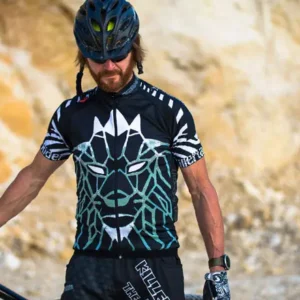Killertaler Herren Radtrikot Leon schwarz-weiß-schilf — cooles Design, handgefertigt in Burladingen. Imagebild