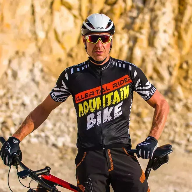 Killertaler Herren Radtrikot Mountainbike schwarz-rot — handgefertigt in Burladingen