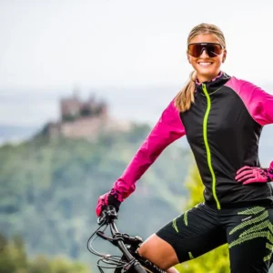 Killertaler Damen Windjacke Stromboli schwarz-pink — ultraleicht und windabweisend, handgefertigt in Burladingen