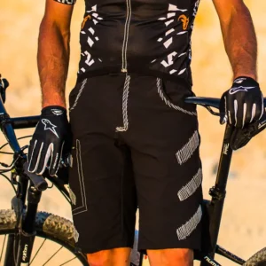Killertaler Herren Baggy Bike Shorts Jedi2 schwarz-weiss - auf Maß gefertigt im Outlet Burladingen auf der Schwäbischen Alb